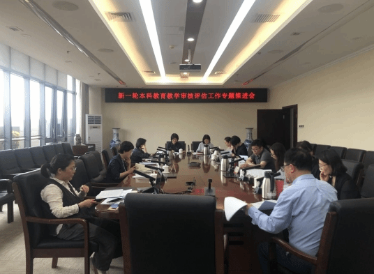 b723cb4f8fd84e25b1dc8a5ca4a0c970.png HUI.png